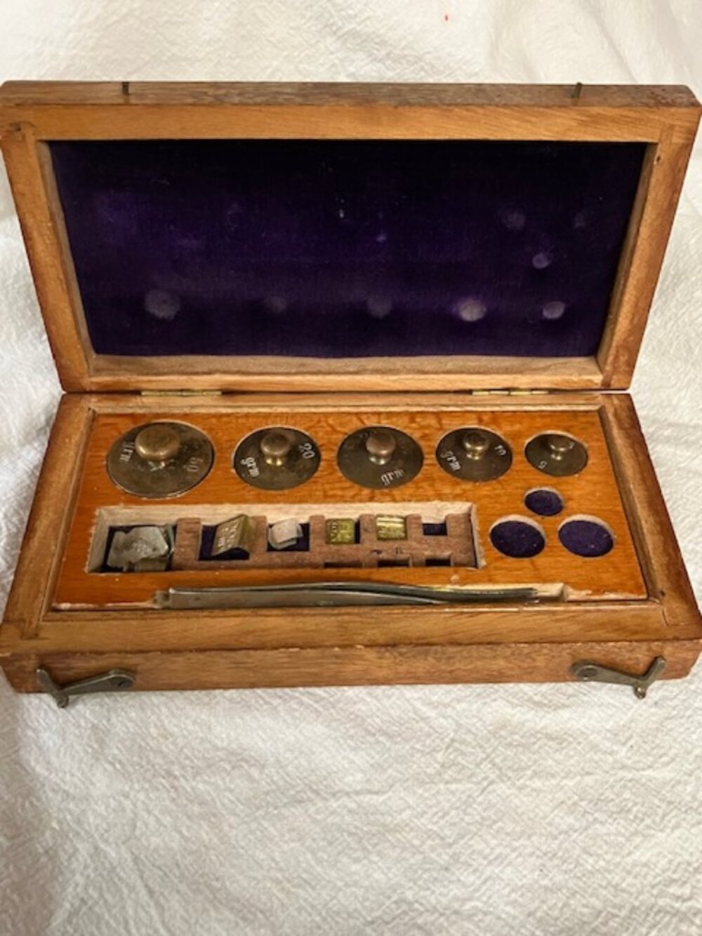 Scientific Glass weight Apparatus